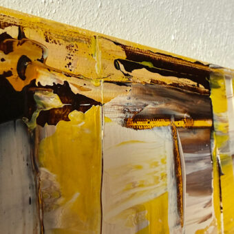 Schilderij Yellow I, 50 x 70 cm acryl op canvas. Geel met Napels zachtgeel, burnt omber en lichtbruin. Detail 1