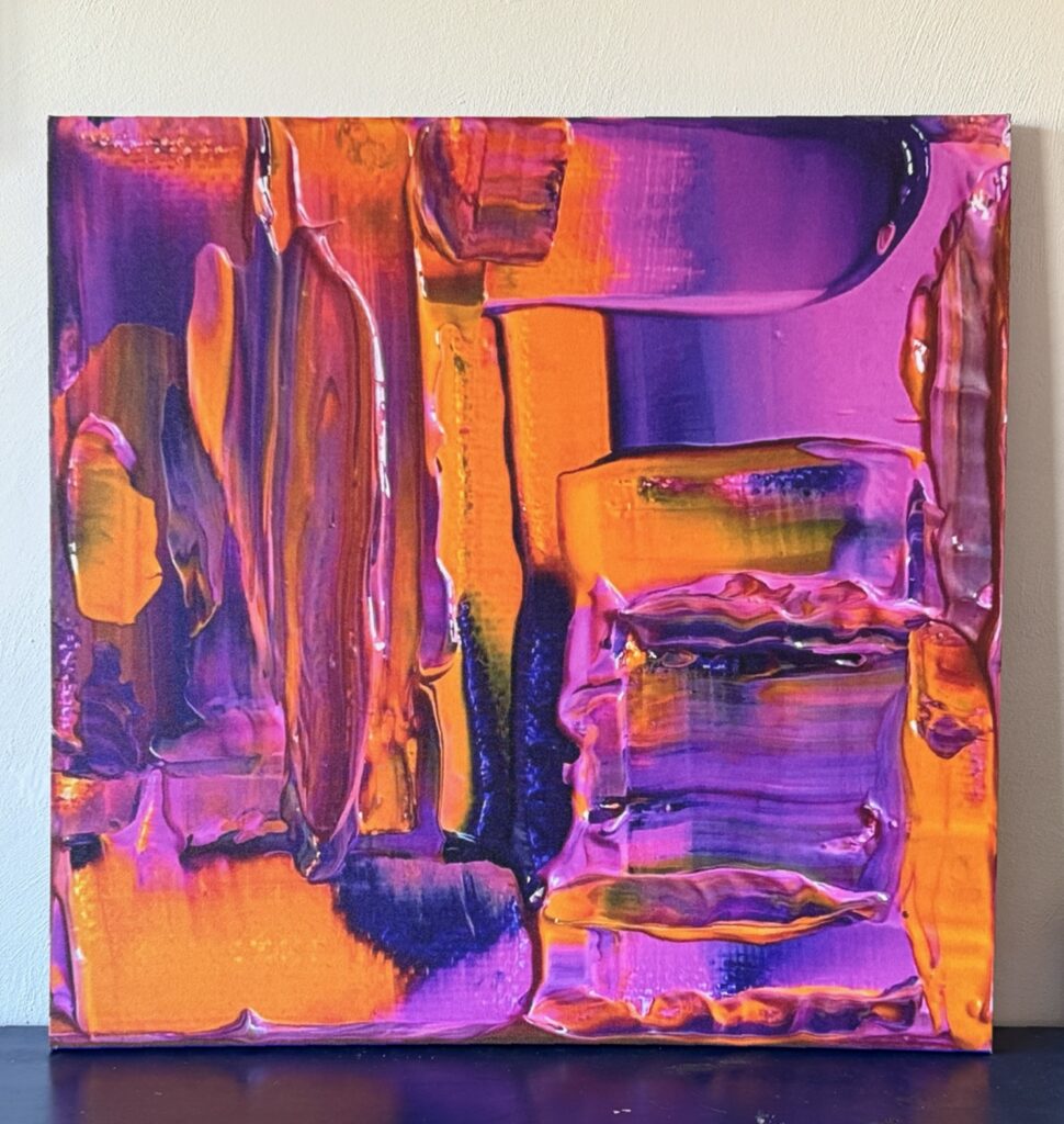 Canvas print Solar Flare van afstand: je ziet de diepte in het roze en oranje