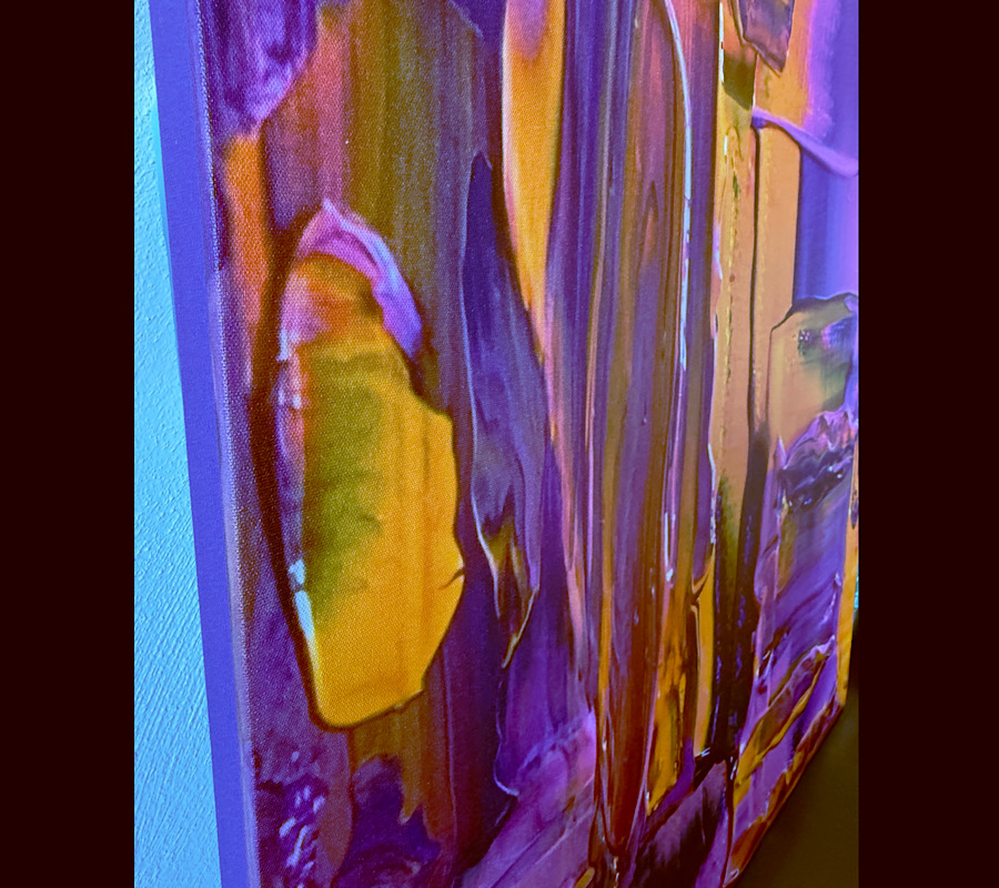 Photo of the canvas print Solar Flare from the side: canvas depth visible